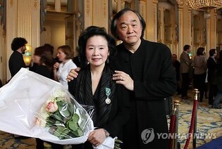 Pianist Paik Kun-woo as romantic spouse of deceased actress Yun Jung-hee