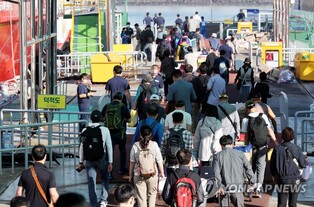 설 연휴 첫날 인천 여객선 정상 운항…귀성길 원활