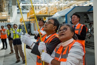 넥센그룹 회장 부인 고 김양자 여사, 공익재단에 100억원 쾌척