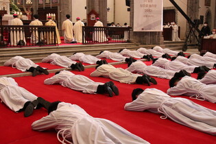 [Moment to Focus] Catholic ordination