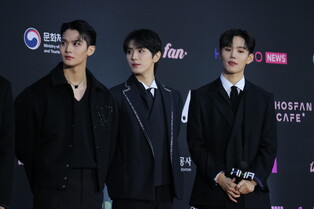 Artists at red carpet event of 30th Hanteo Music Awards 2022