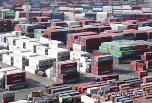 (LEAD) Exports up 12 pct during first 10 days of Feb. on more working days