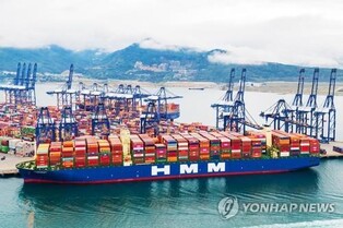 (LEAD) HMM's 2022 net spikes 89 pct on high freight rates