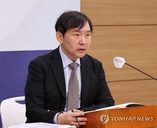 (2nd LD) Economic slowdown to continue on slumping exports, higher inflation: finance ministry