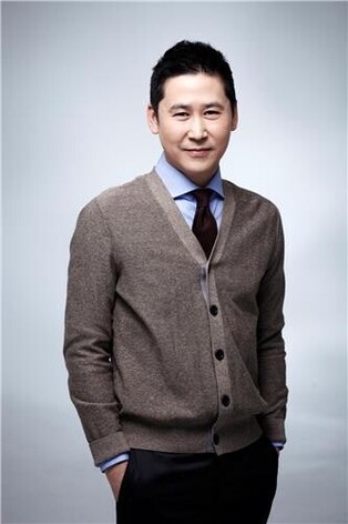 Comedian Shin Dong-yup to host talk show ‘Office Villain’