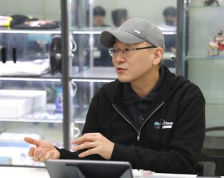 '블루아카이브' 김용하 PD "서브컬처 저변 넓히는 게임 되겠다"