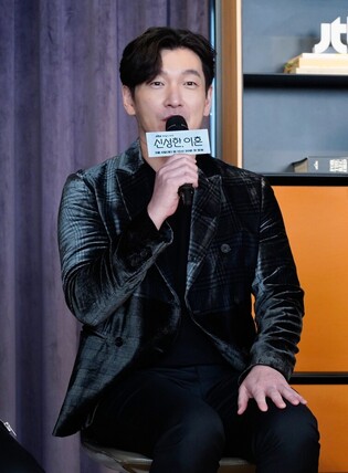 ‘Divorce Attorney Shin,’ starring Cho Seung-woo, to hit small screens on Saturday