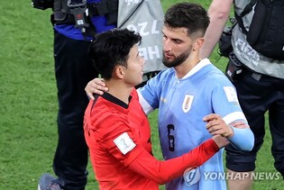 한국과 재대결 앞둔 우루과이 축구대표팀, 노장 뺀 새 명단 발표