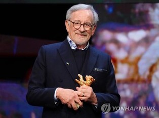 스필버그 "1930년대 거만한 히틀러처럼 反유대주의 부상"