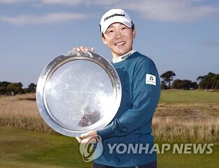 신지애, 일본여자프로골프 시즌 개막전 우승…프로 통산 63승