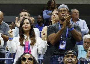 우즈와 헤어진 허먼, 비밀협약 취소·3천만달러 보상 소송(종합)