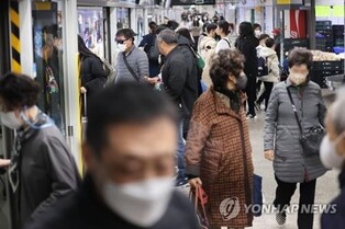 S. Korea's new COVID-19 cases continue on-week decline