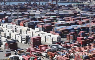 S. Korea's ICT exports drop for 8th straight month in Feb.