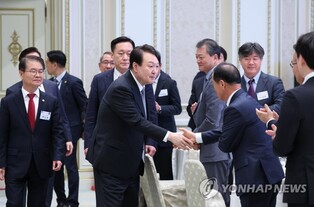 Yoon says labor, education reforms aimed at creating quality jobs