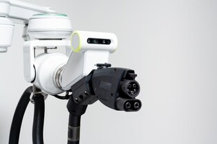[Moment to Focus] Hyundai unveils electric vehicle automatic charging robot