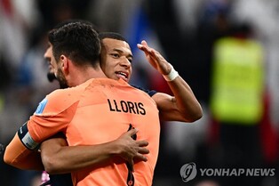 요리스 물러난 프랑스 대표팀, 음바페가 '캡틴' 맡는다