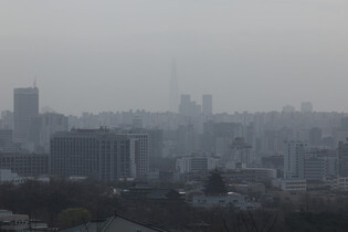 [Moment to Focus] Haze hits Seoul