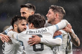 한국과 재대결 앞둔 우루과이 축구대표팀, 일본과 1-1로 비겨