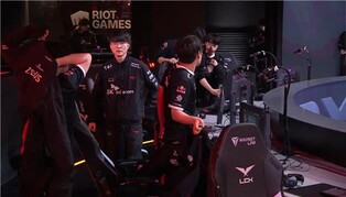 T1, LCK 스프링 '통신사 더비'서 KT 풀세트 혈투 끝 격파