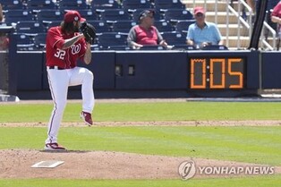 '말 많고 탈 많은' MLB 피치 클록, 경기 시간 26분 단축 효과
