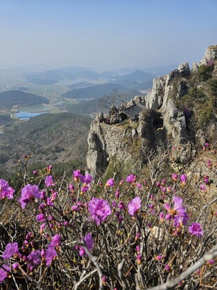 [픽! 해남] 하늘끝 신비로운 암자서 만난 땅끝의 봄 풍경