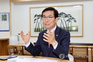 윤건영 충북교육감 "일본 정부 역사 왜곡행위 규탄"