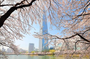 Lotte World Tower to hold special picnic-themed spring event