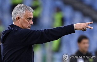 모리뉴, AS로마 떠날까?…"사우디 국대 감독 1천730억원 제안"