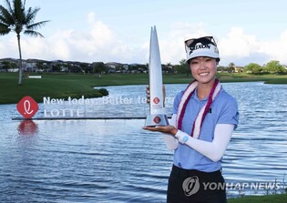LPGA 데뷔 3번째 대회서 우승…호주 스타 계보 잇는 그레이스 김