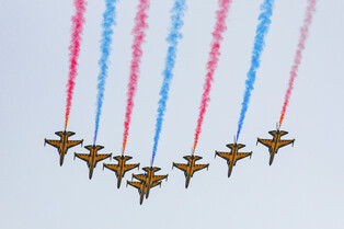 [Moment to Focus] Black Eagles at air show