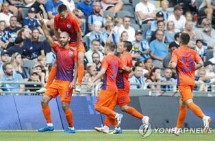 러 침공에 해체된 우크라 축구팀 FC마리우폴, 브라질서 '부활'