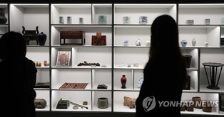 "수집에 주목한 '이건희 기증품전'…知와 경험의 가치 전했으면"
