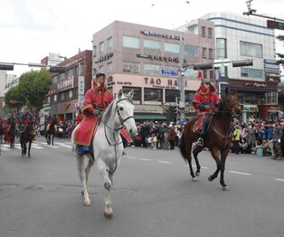 '아트밸리 아산 제62회 성웅 이순신 축제' 개막