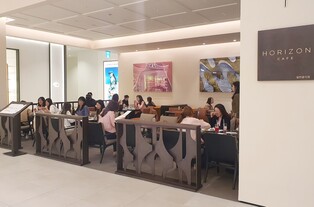 맛집·카페 잡아라…부산 백화점들, 복합문화공간 확장