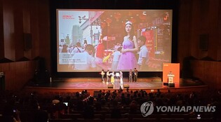 전주국제영화제 시상식…'돌을 찾아서' 등 대상 3편 선정