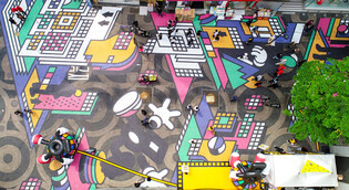 [Moment to Focus] Street painting in Myeongdong
