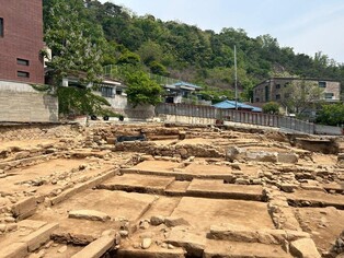 왕 지나던 길목에 中 도자기까지…'고려 왕실' 흔적 남은 건물터
