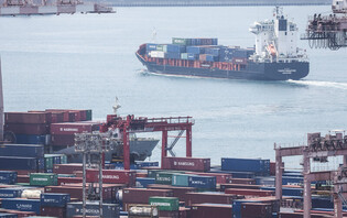 [Moment to Focus] Trade balance for March