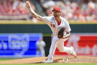 전 삼성 라이블리, 신시내티 유니폼 입고 6년만에 MLB 승리 투수