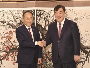 Finance minister discusses bilateral ties with Chinese envoy