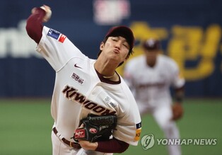 KBO's reigning strikeout king on pace for league record