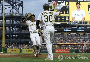 배지환, NL 최고투수 갤런 상대로 2루타…피츠버그 대승 디딤돌