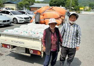 배 곯던 시절 생각에…농사지은 쌀 30년 넘게 기부한 박승희씨