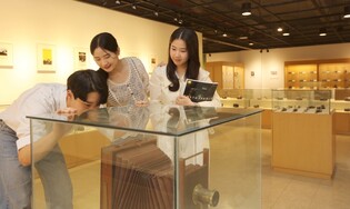 '카메라 역사를 한눈에'…동신대 이경모 카메라박물관 재개관