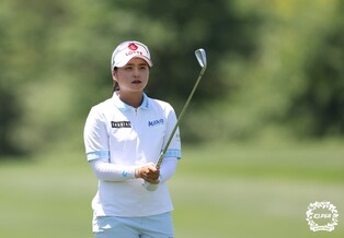 최혜진, KLPGA 11번째 우승 눈앞…롯데오픈 3R 3타 차 선두