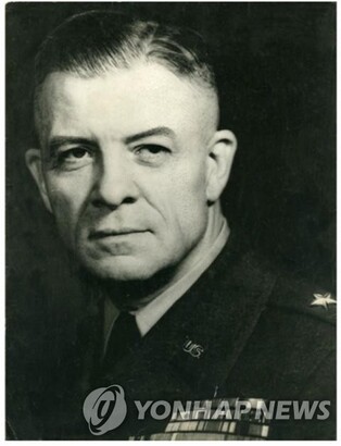 옛 부산역·부산대·평화공원서 위트컴 장군 순회 사진전