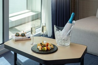 미식·호캉스 잡아라…부산 특급호텔, 여름 상품 출시