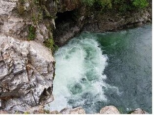 [K-Traveler] Mind-cleansing waters of Dutayeon