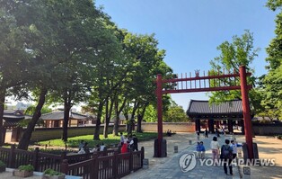 한밤의 전주 한옥마을 경기전 투어 10월까지 운영