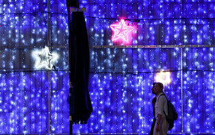 [Moment to Focus] Starry Night in Itaewon